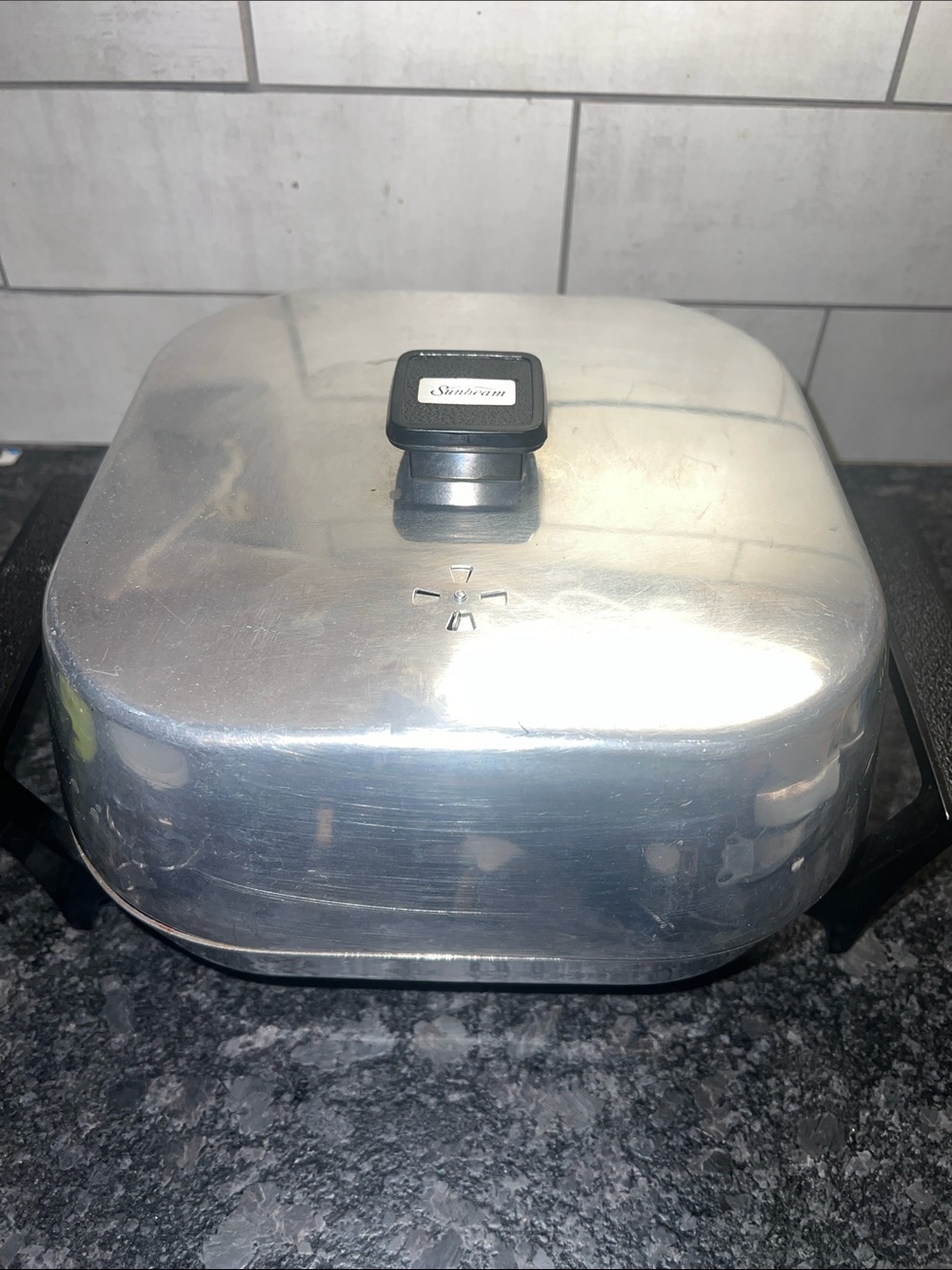 Sunbeam Electric Skillet Silver Aluminum. 10x10 Great Preloved condition